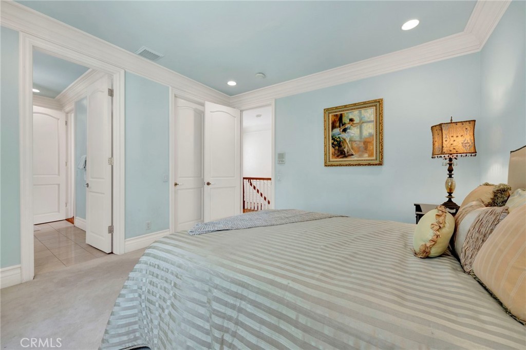 515 Deodar Property Photo 38