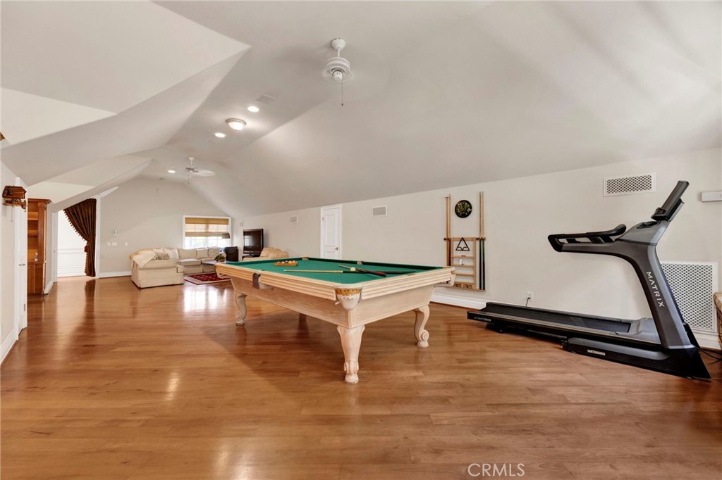 515 Deodar Property Photo 40