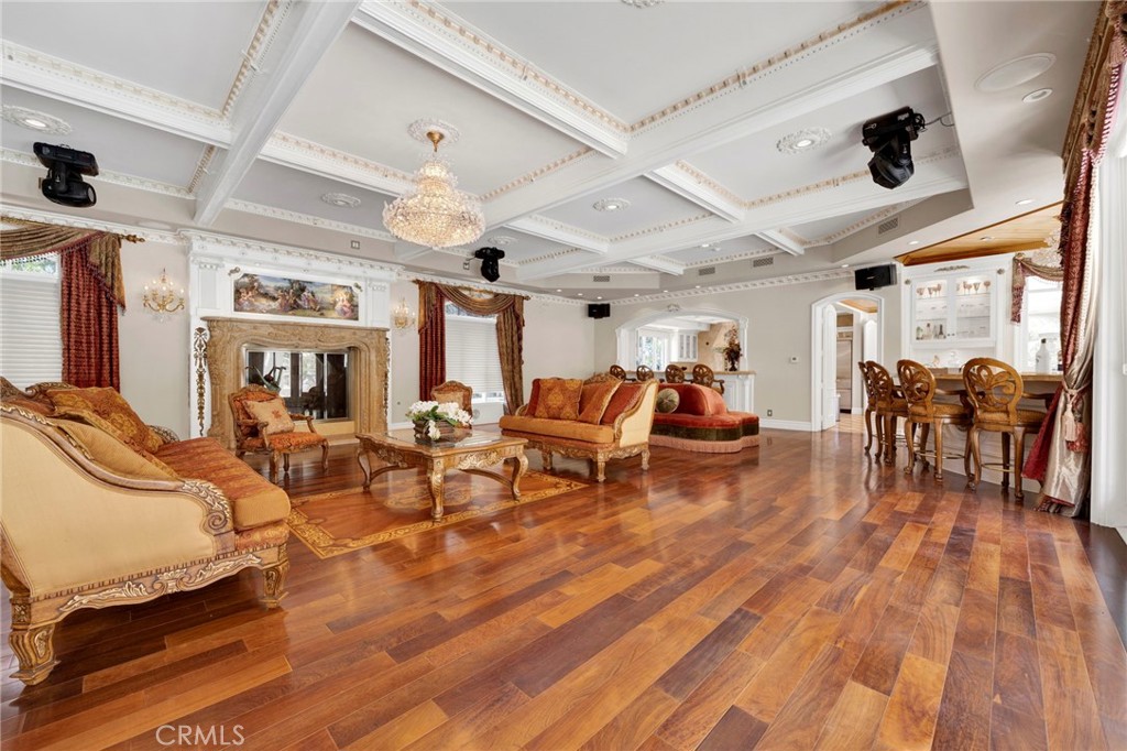 515 Deodar Property Photo 53