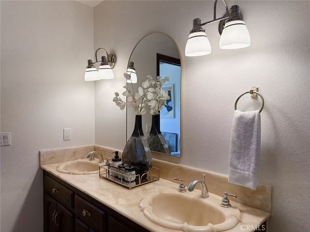 3406 Parkside Property Photo 12