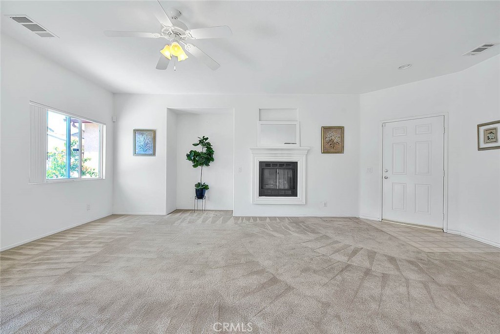 1430 Orange Tree Lane Property Photo 6
