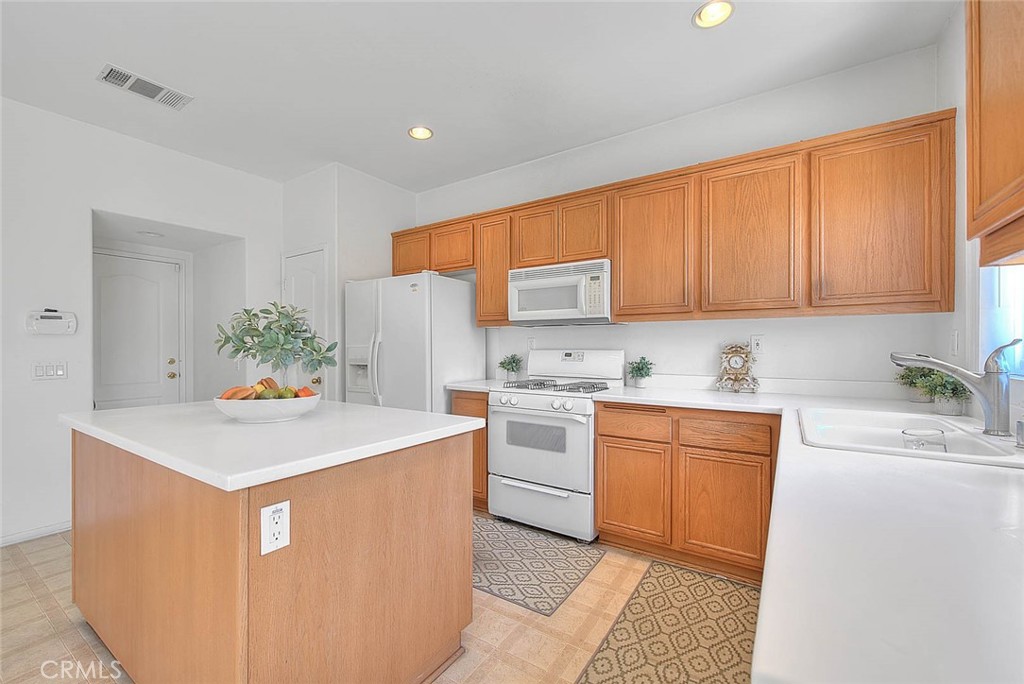 1430 Orange Tree Lane Property Photo 10