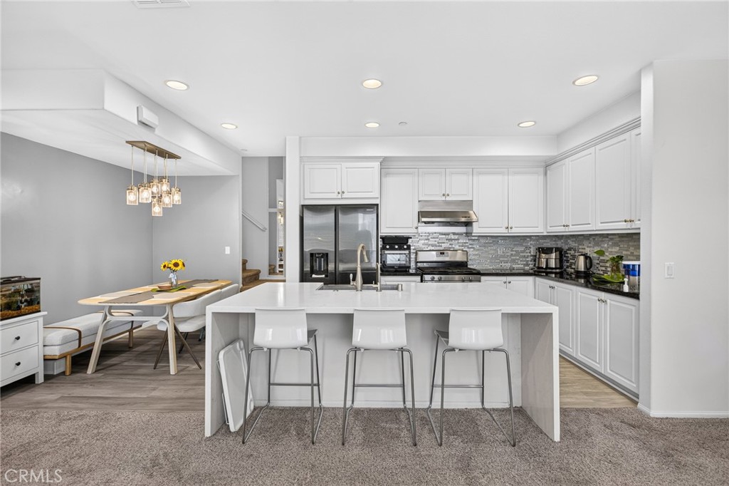 596 Katy Property Photo 1
