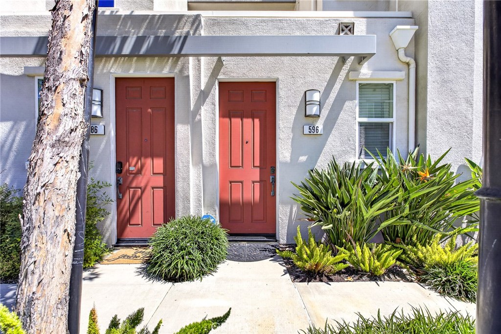 596 Katy Property Photo 5