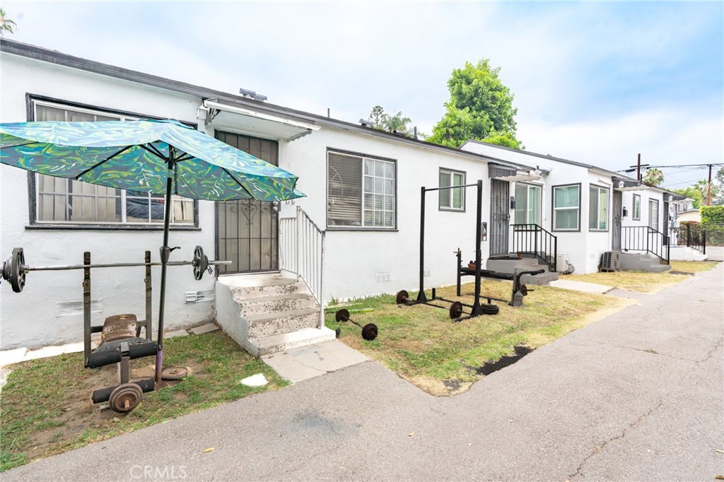 1758 Lincoln Avenue Property Photo 8