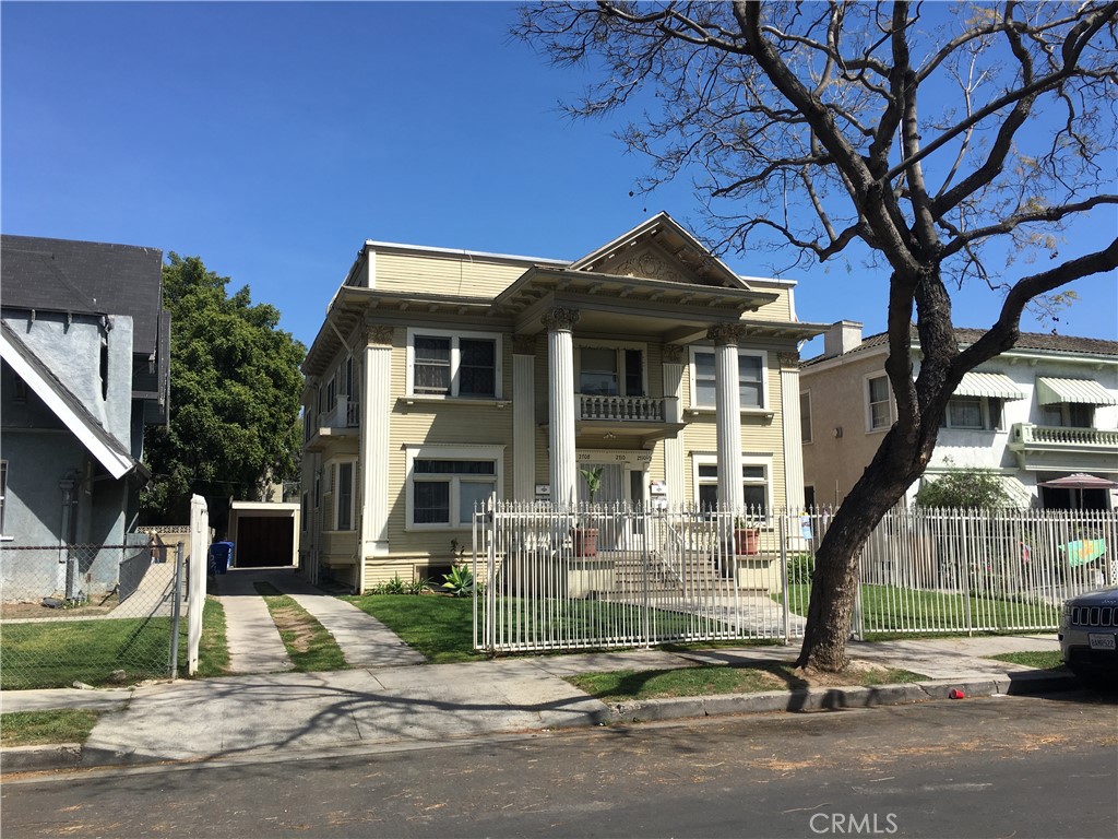 2710 Raymond Avenue Property Photo 1