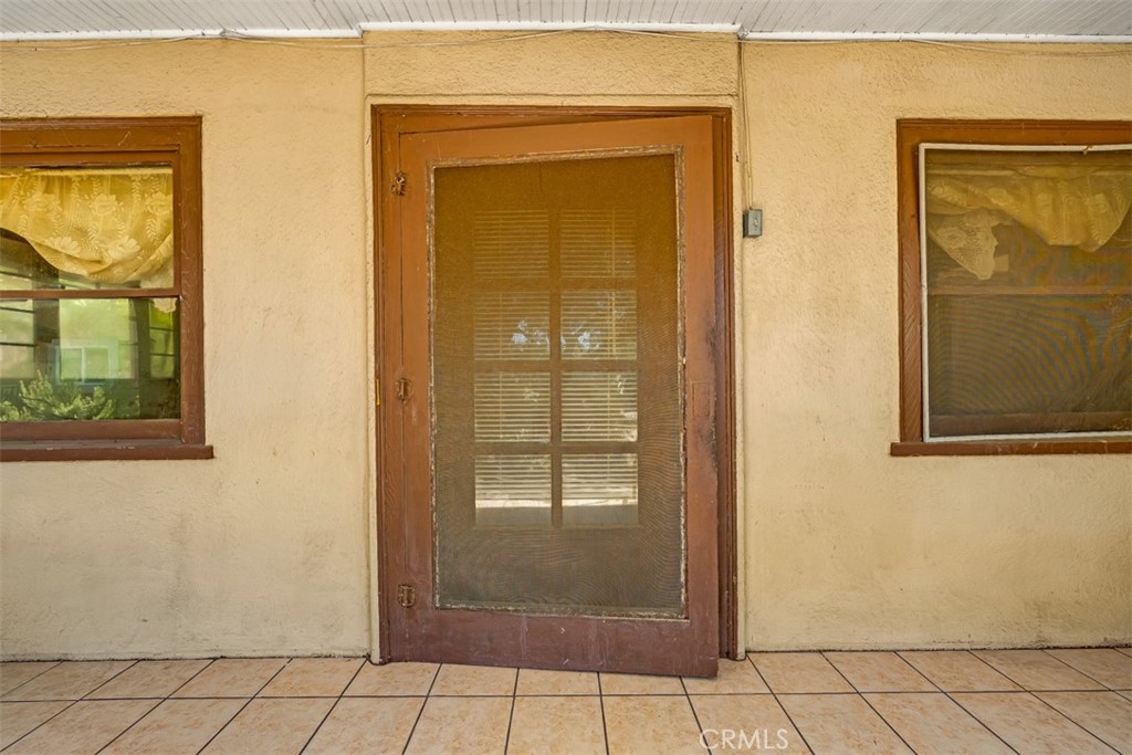 611 E Grandview Property Photo 6