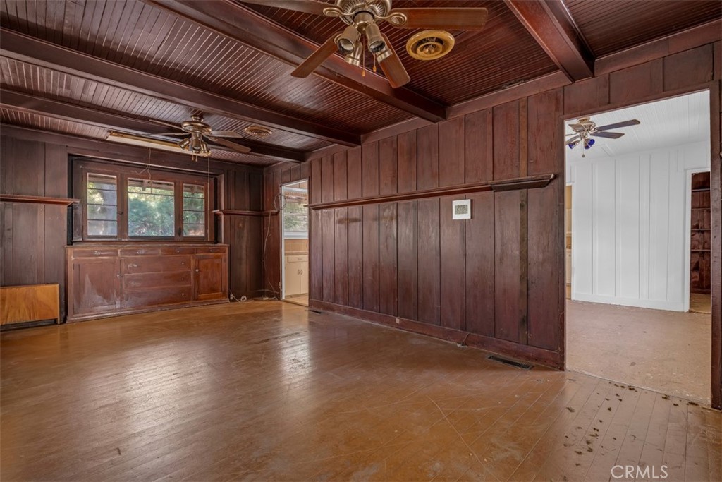 611 E Grandview Property Photo 10