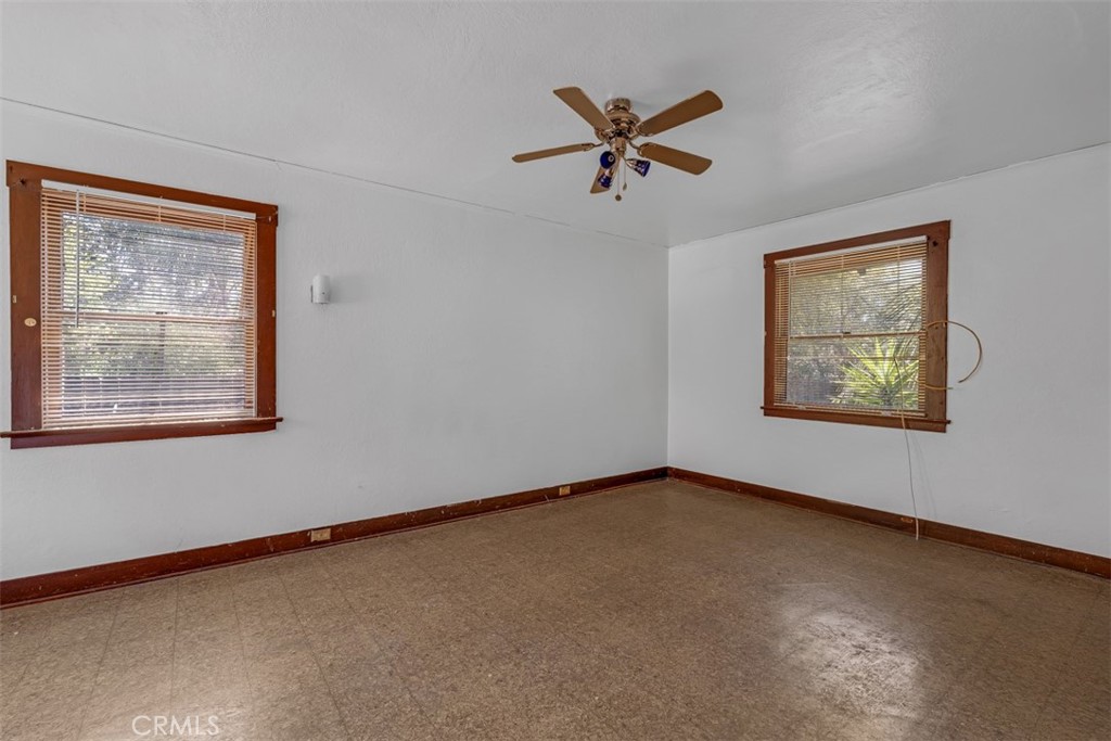 611 E Grandview Property Photo 11
