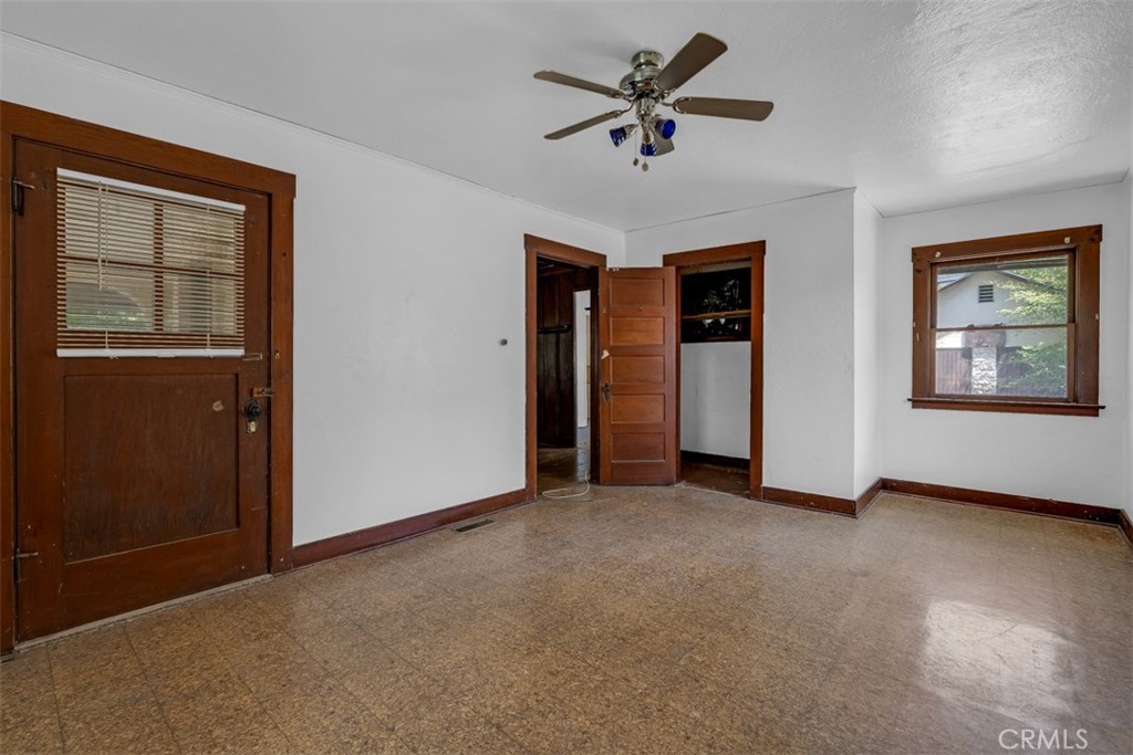 611 E Grandview Property Photo 12