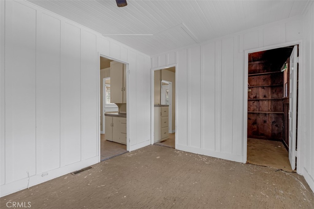 611 E Grandview Property Photo 13