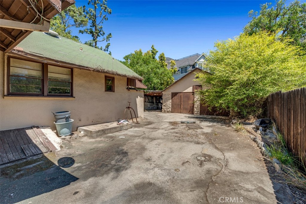 611 E Grandview Property Photo 31
