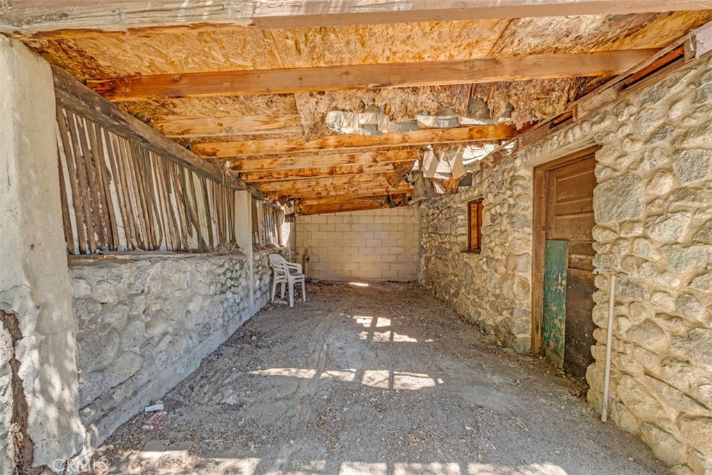 611 E Grandview Property Photo 32