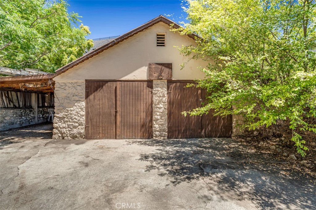 611 E Grandview Property Photo 33
