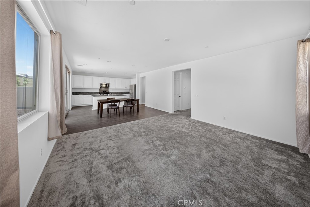 560 E Vodden Property Photo 29