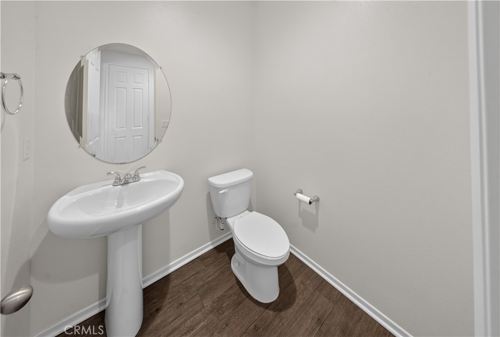 560 E Vodden Property Photo 32