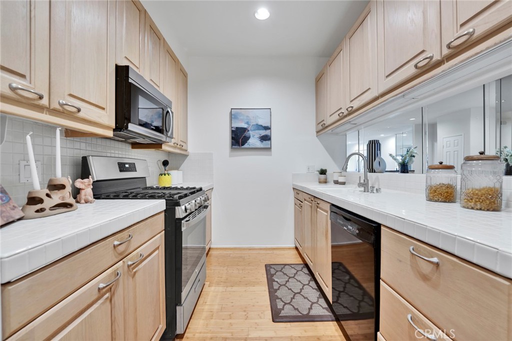 1800 Butler Avenue 104 Property Photo 14
