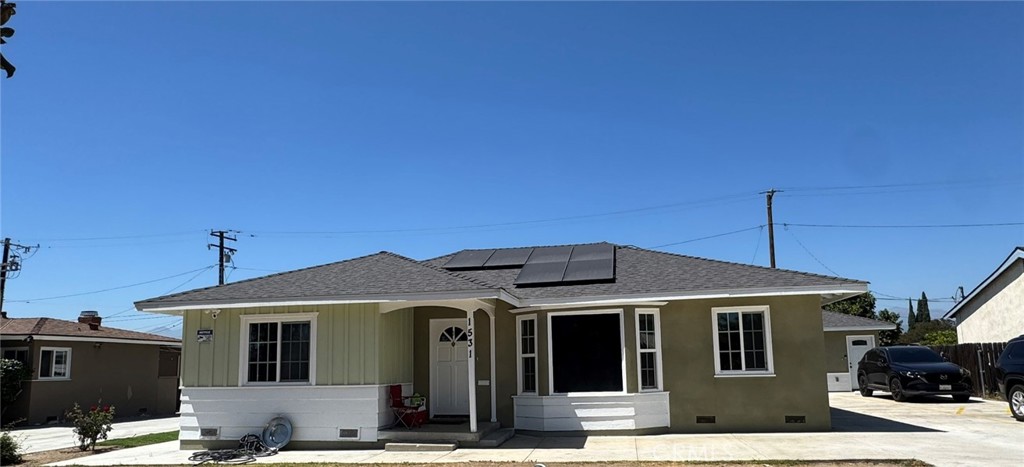 1531 E Larkwood Property Photo 1