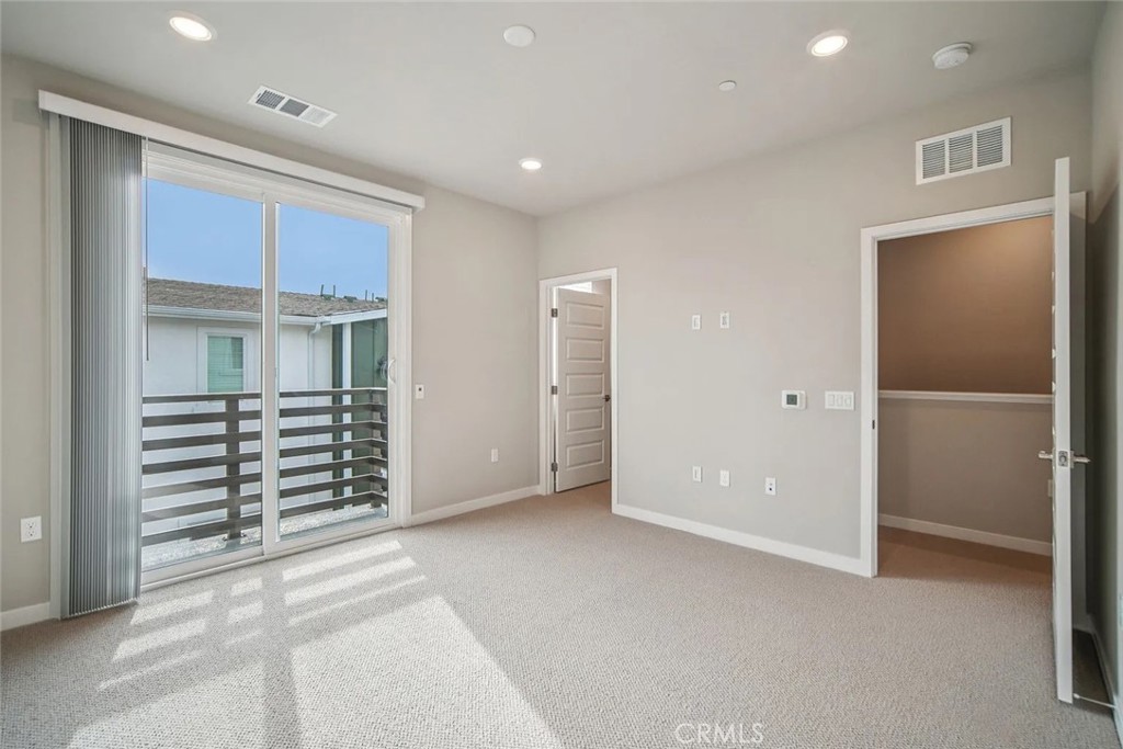 1482 Skyline Lane Property Photo 8