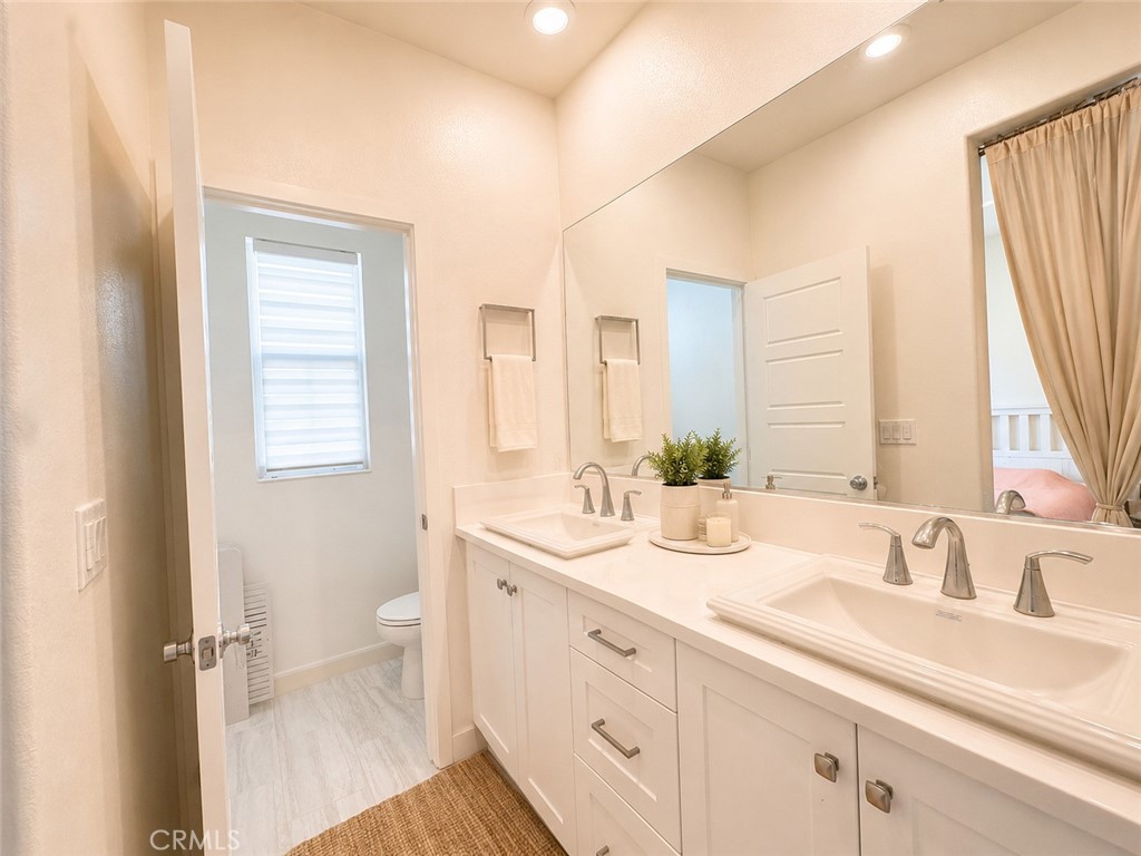 2622 Glamis Court Property Photo 4