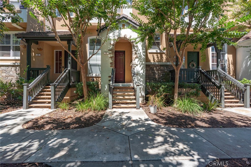 6 Harvest Point Property Photo 1