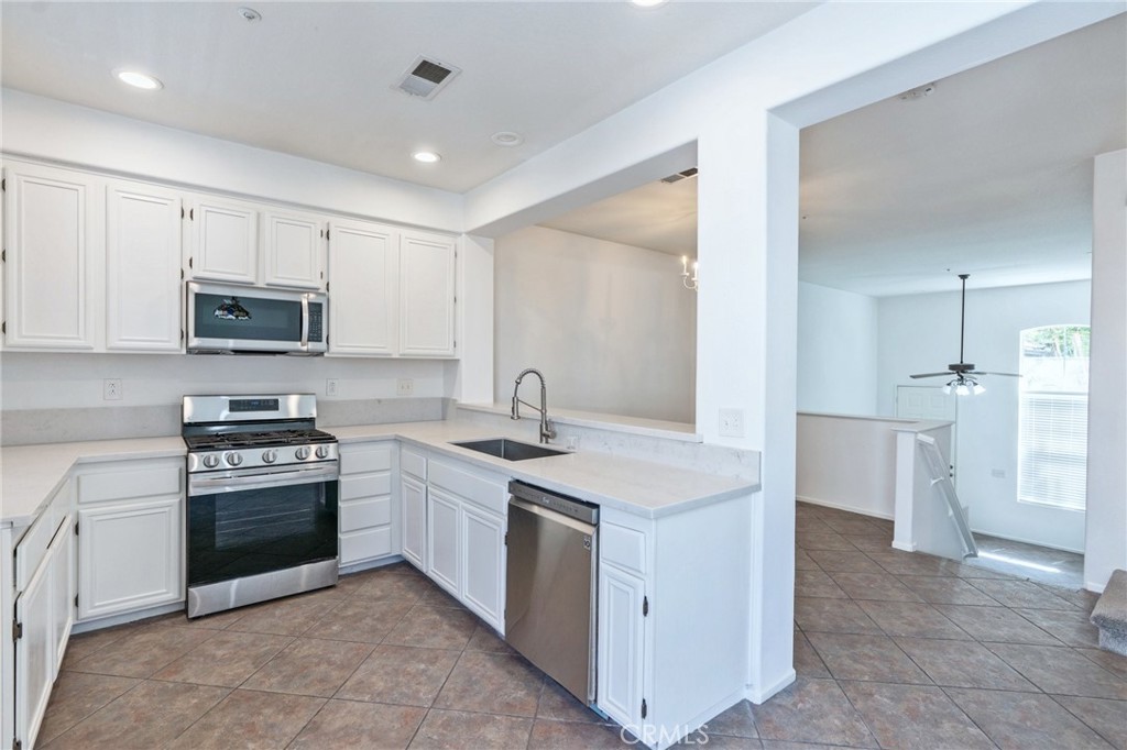 6 Harvest Point Property Photo 10