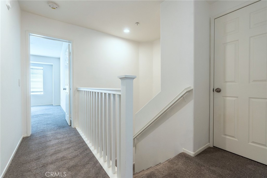 6 Harvest Point Property Photo 16