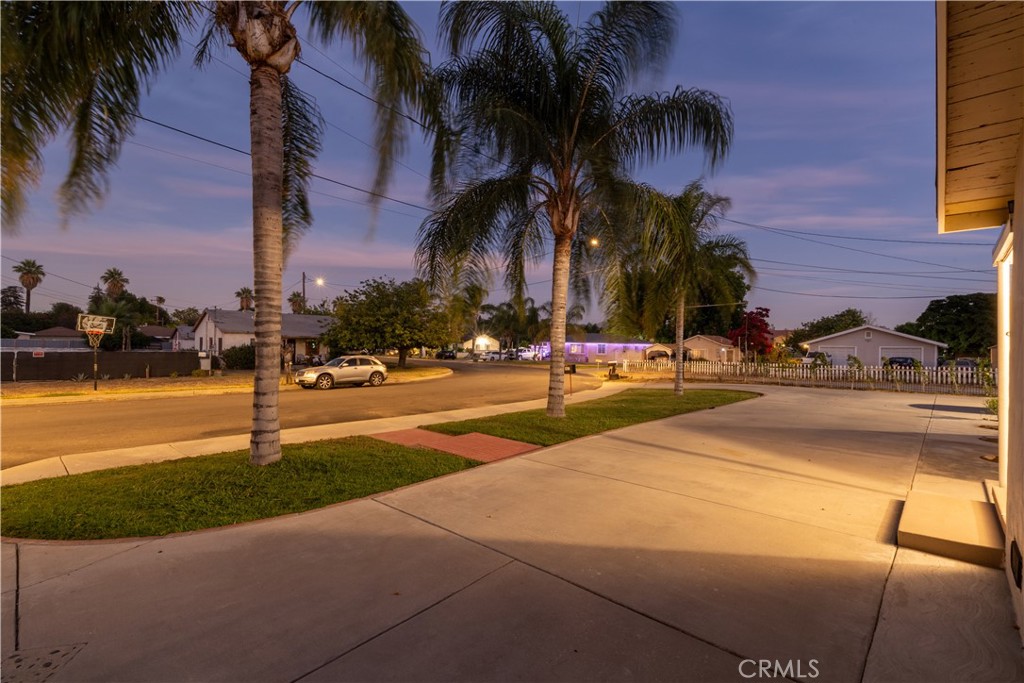 487 Jackson Property Photo 6