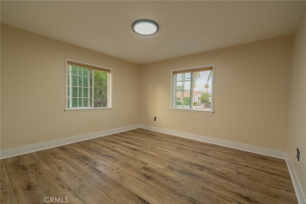 487 Jackson Property Photo 9