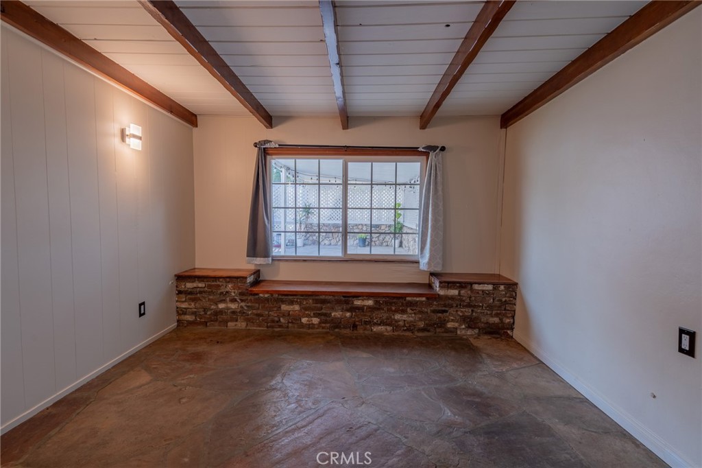 487 Jackson Property Photo 11
