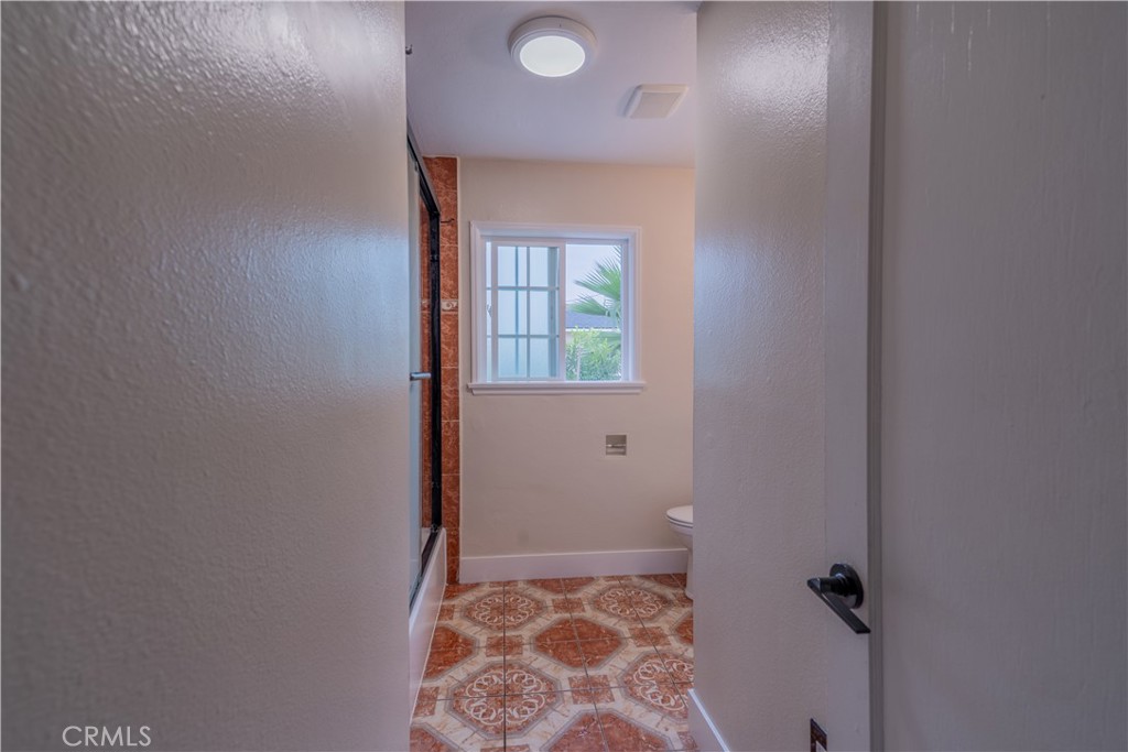 487 Jackson Property Photo 13
