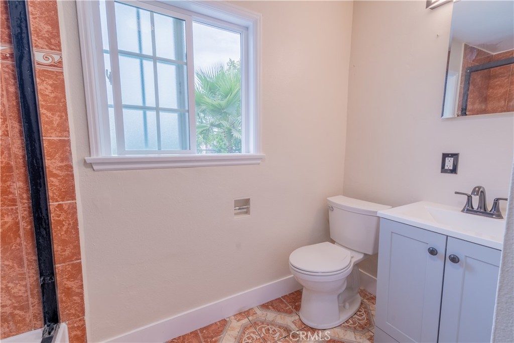 487 Jackson Property Photo 15