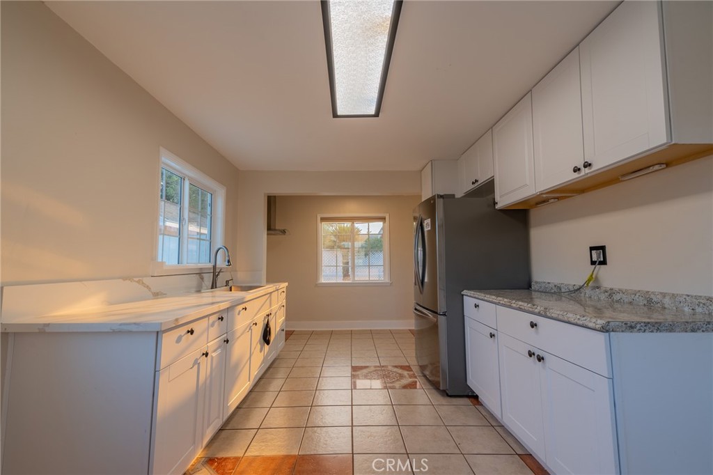 487 Jackson Property Photo 16