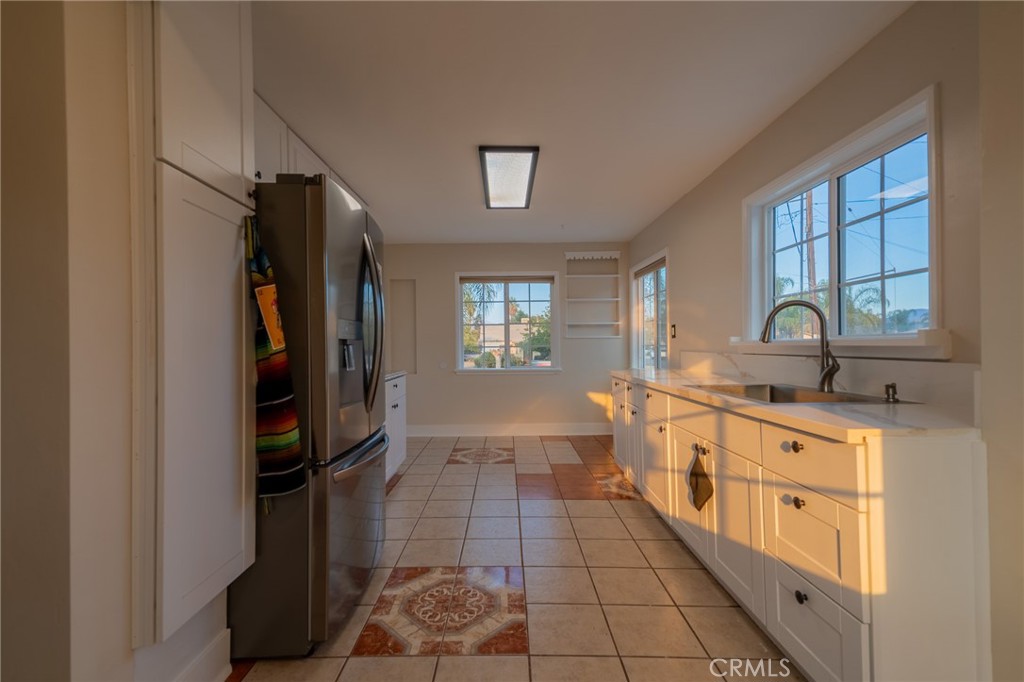 487 Jackson Property Photo 18