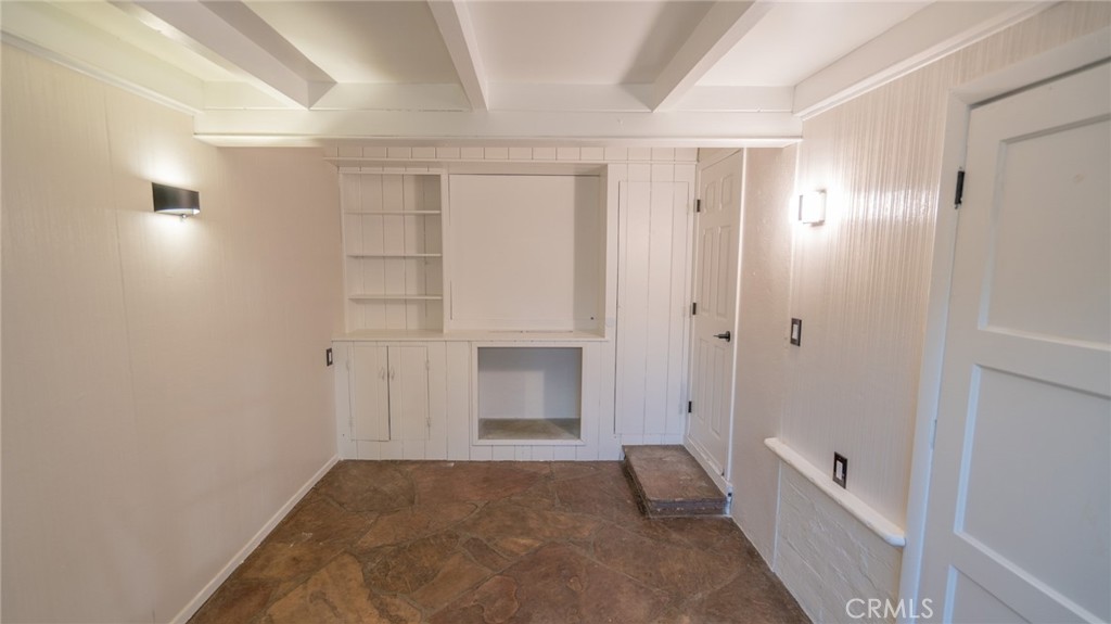 487 Jackson Property Photo 19