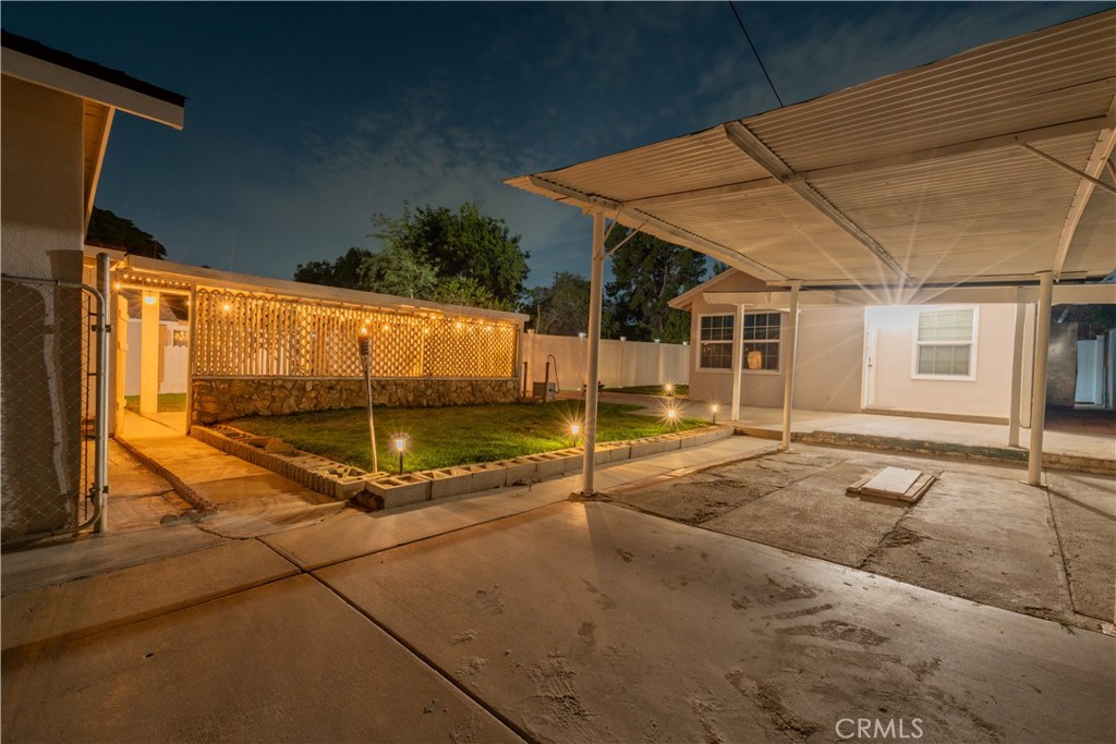 487 Jackson Property Photo 22