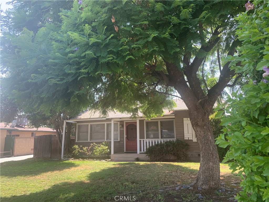 5215 Florinda Avenue Property Photo 4