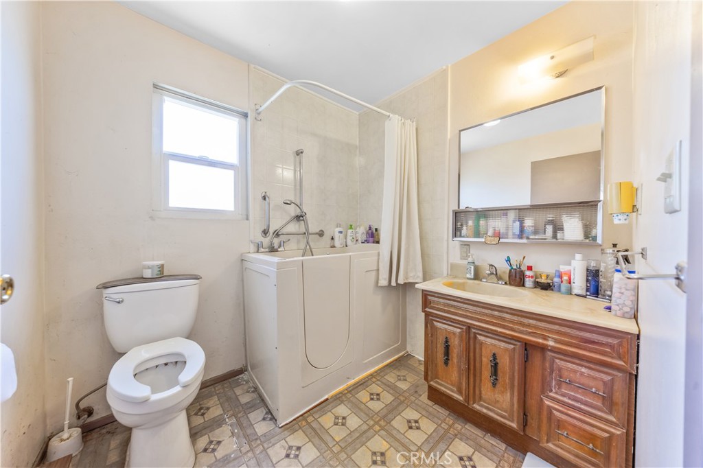 3002 Doolittle Avenue Property Photo 15