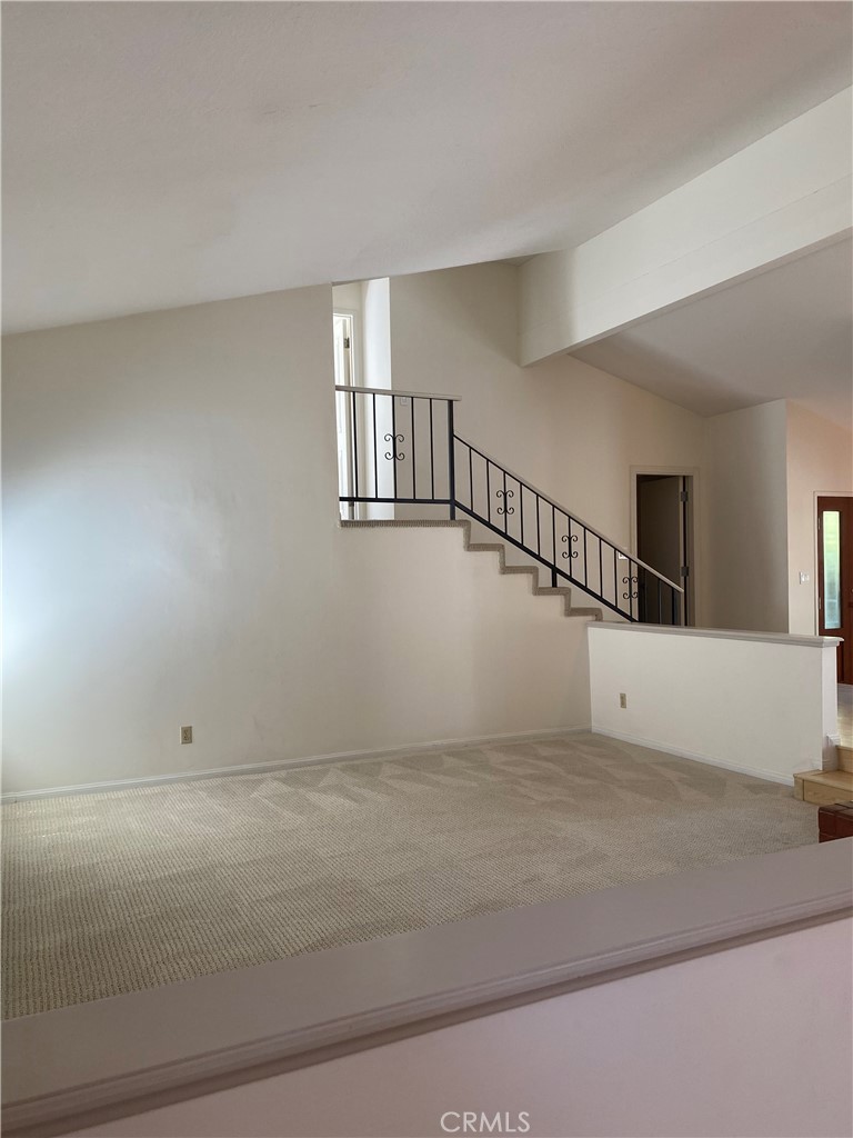 1204 Elm Ave Property Photo 3