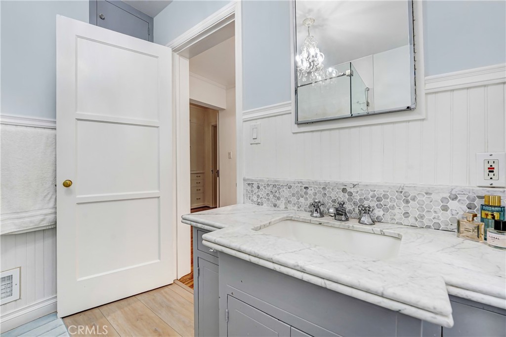 986 Kewen Drive Property Photo 33