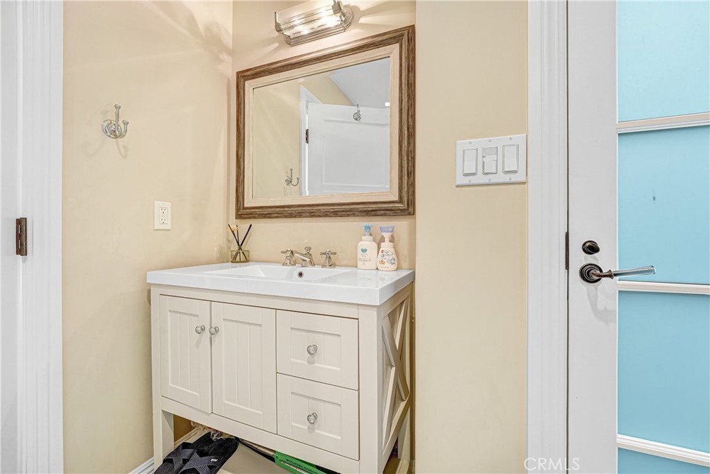 986 Kewen Drive Property Photo 45