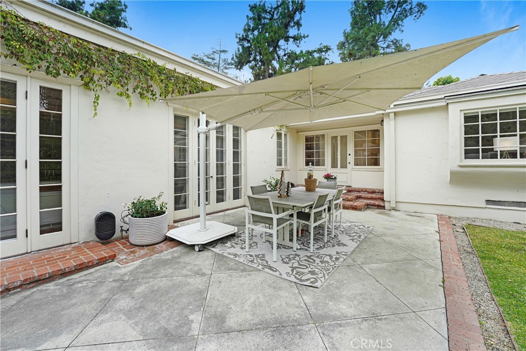 986 Kewen Drive Property Photo 46