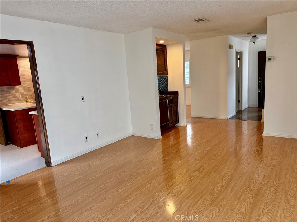317 E Duarte 4 Property Photo 9