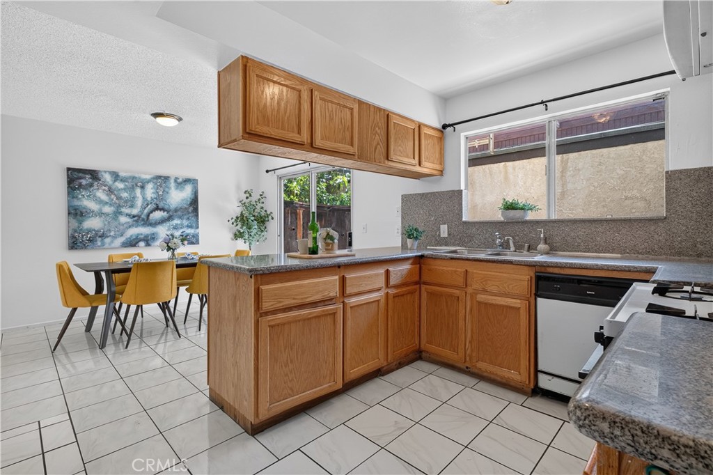 11837 Ferris K Property Photo 6