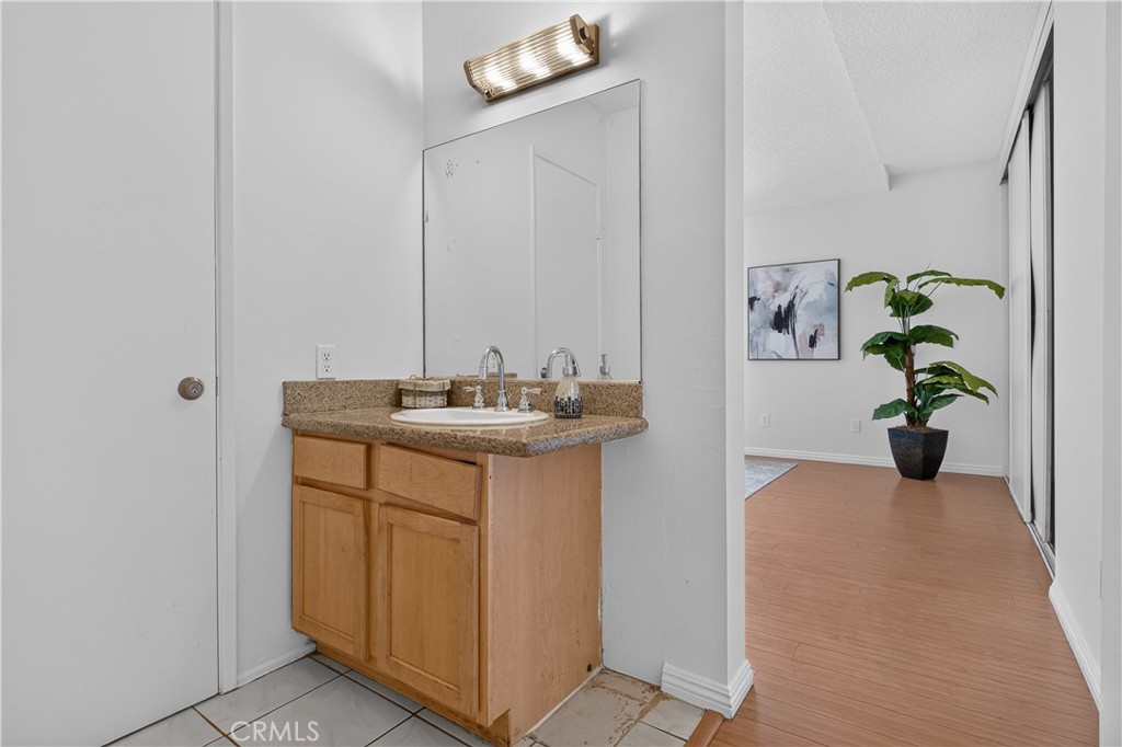 11837 Ferris K Property Photo 13