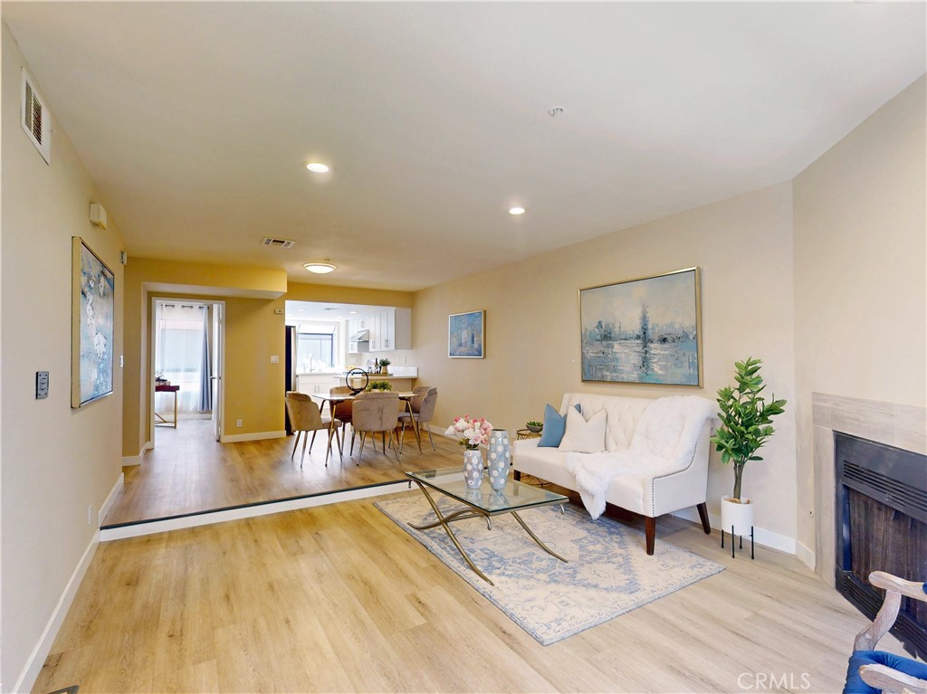 105 S Marguerita Avenue C Property Photo 4