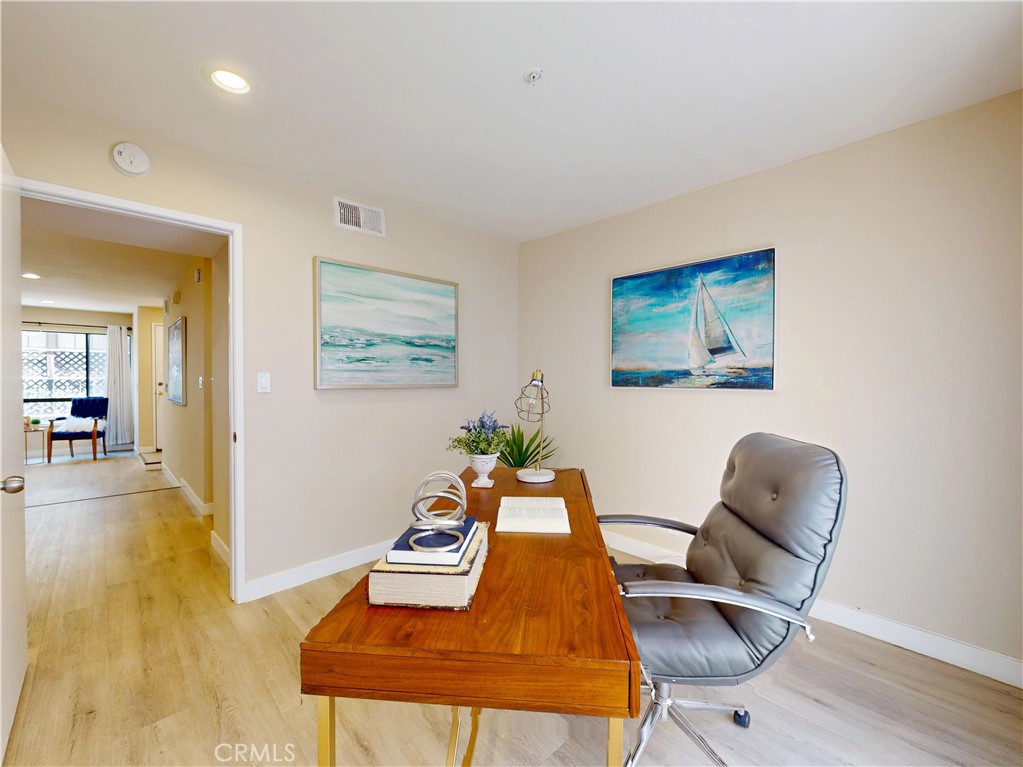 105 S Marguerita Avenue C Property Photo 17