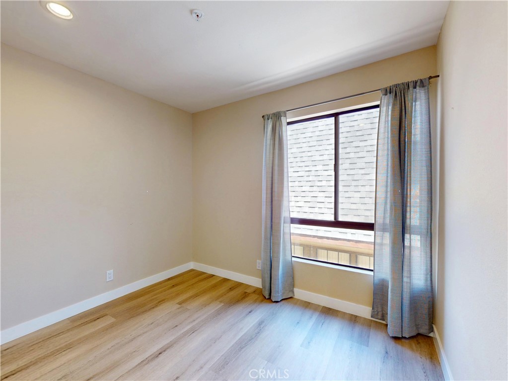 105 S Marguerita Avenue C Property Photo 29