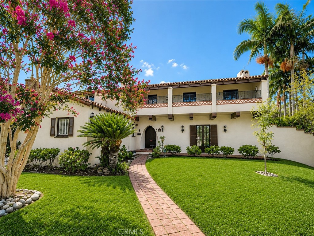 2500 Monterey Property Photo 1