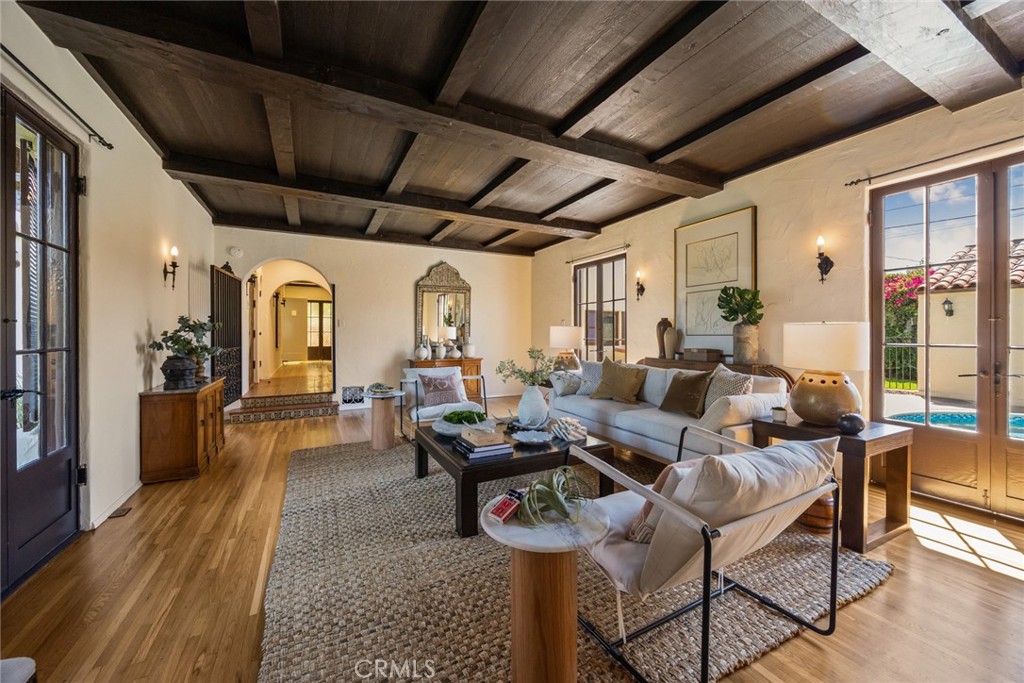 2500 Monterey Property Photo 9